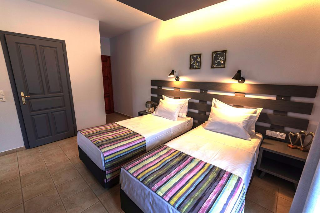 Aliston Hotel Thassos (Adults Only) สกาลา โปเตมิอัส ภายนอก รูปภาพ