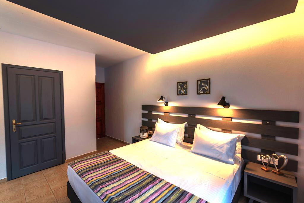 Aliston Hotel Thassos (Adults Only) สกาลา โปเตมิอัส ภายนอก รูปภาพ