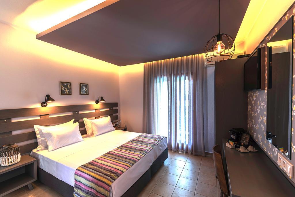 Aliston Hotel Thassos (Adults Only) สกาลา โปเตมิอัส ภายนอก รูปภาพ